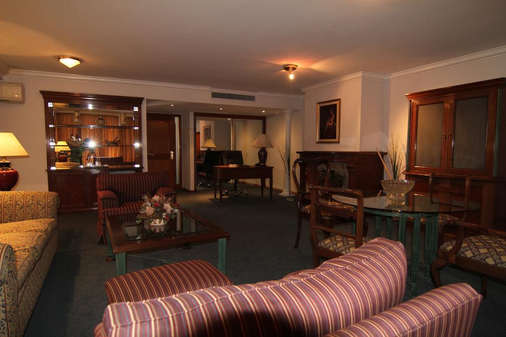 מונטווידאו Crystal Palace Hotel מראה חיצוני תמונה