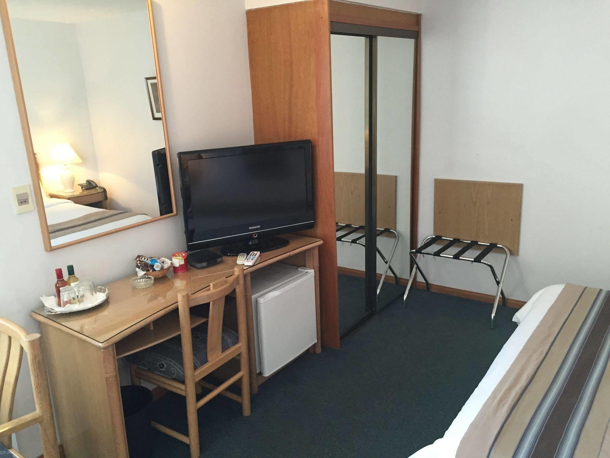 מונטווידאו Crystal Palace Hotel מראה חיצוני תמונה
