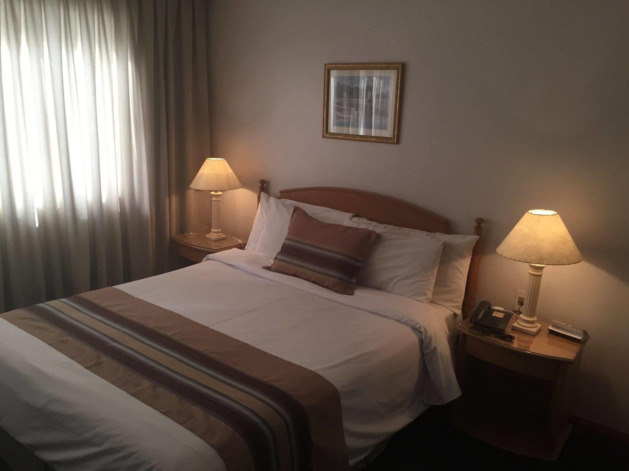 מונטווידאו Crystal Palace Hotel מראה חיצוני תמונה