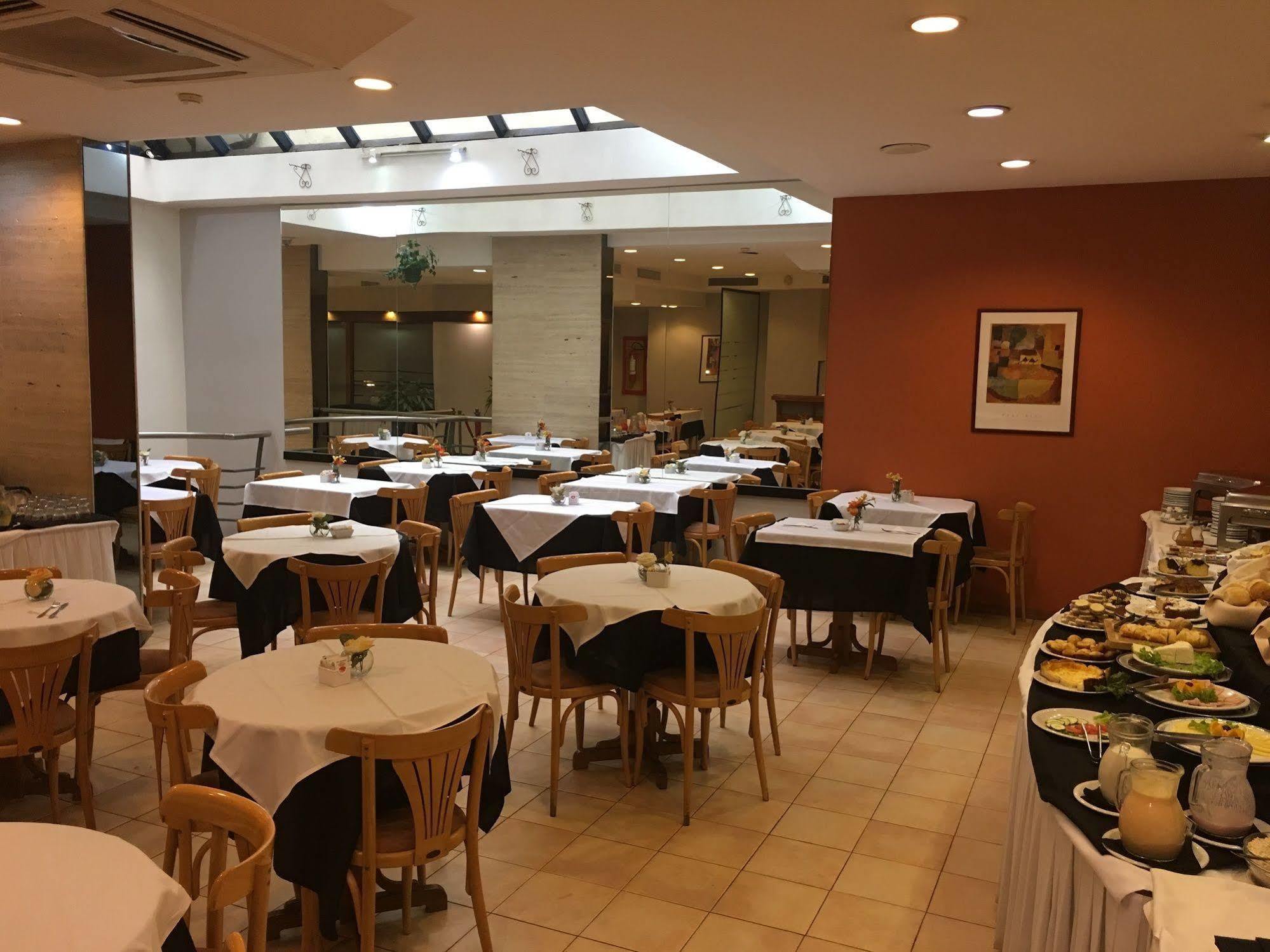 מונטווידאו Crystal Palace Hotel מראה חיצוני תמונה